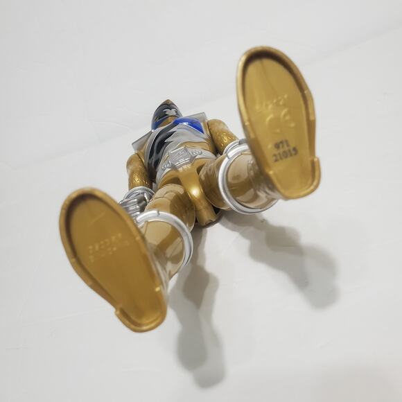 Power Rangers Dino Charge Gold Ranger 12inch Poseable Action Figure Pre Owned - Picture 8 of 9